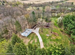 6433 Sohn Rd, Vassar, MI 48768