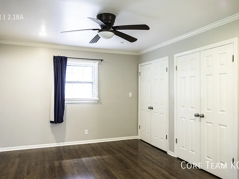 2308 W 104th St — Photo 17