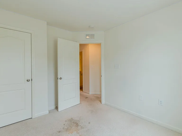 608 Thumper Dr — Photo 12
