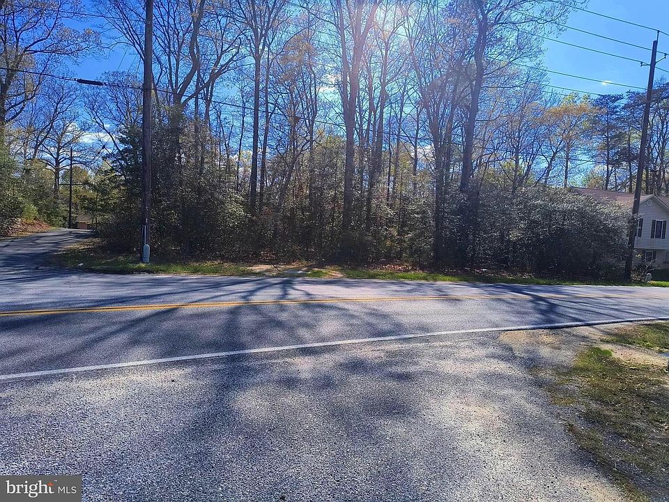 1st image of 389 Thunderbird Dr