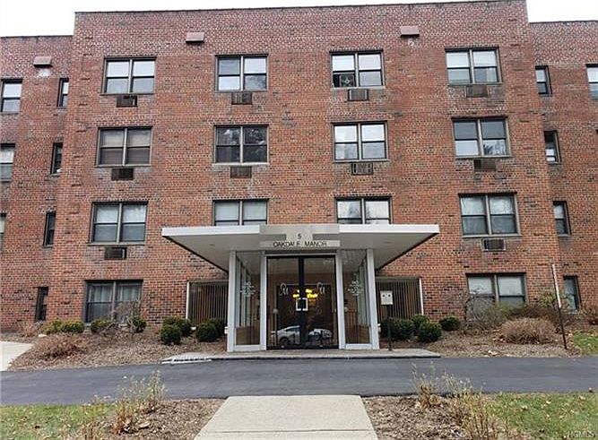 1st image of 5 Oakdale Mnr APT L4