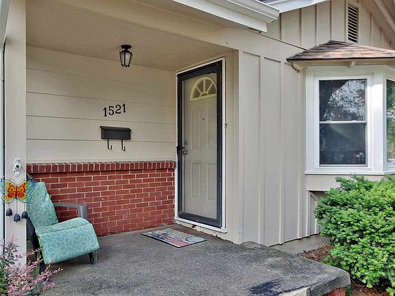 4th image of 1521 W Anita Ave