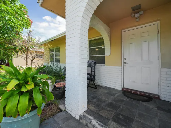1060 NW 49th Court, Deerfield Beach, FL 33064