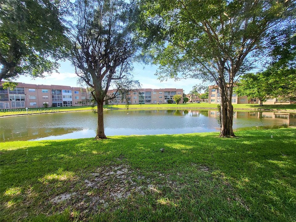 1st image of 9750 Sunrise Lakes Blvd APT 109