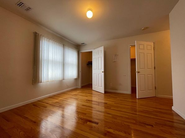 (undisclosed Address)