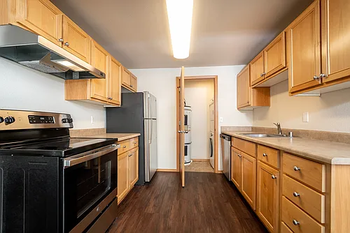 Floor plan 2 Bedroom 1.5 Bath - End Apt.