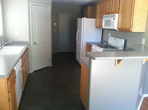 2nd image of 6344 Glenolden St