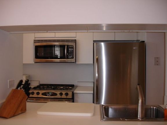 Pass Thru Kitchen_1