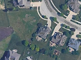 25534 Prairiewood Ln, Shorewood, IL 60404