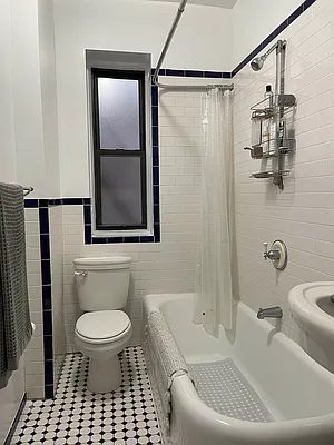 Rented by City Connections Realty | media 14