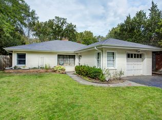 1607 Grove Ave, Highland Park, IL
