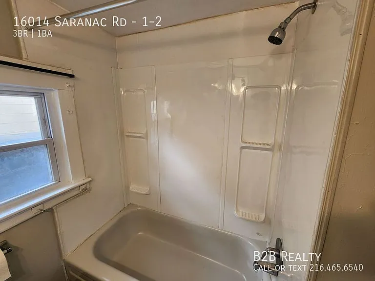 16014 Saranac Rd #1-2 — Photo 23