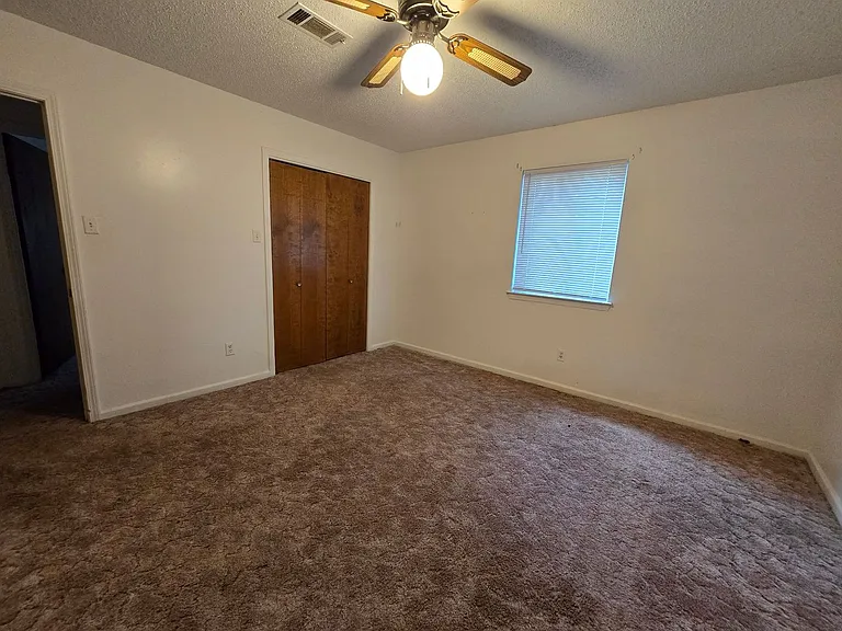 14 Devon Ln — Photo 9