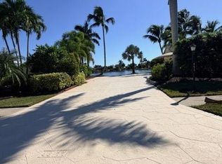 4677 Southern Breeze DR, NAPLES, FL 34114