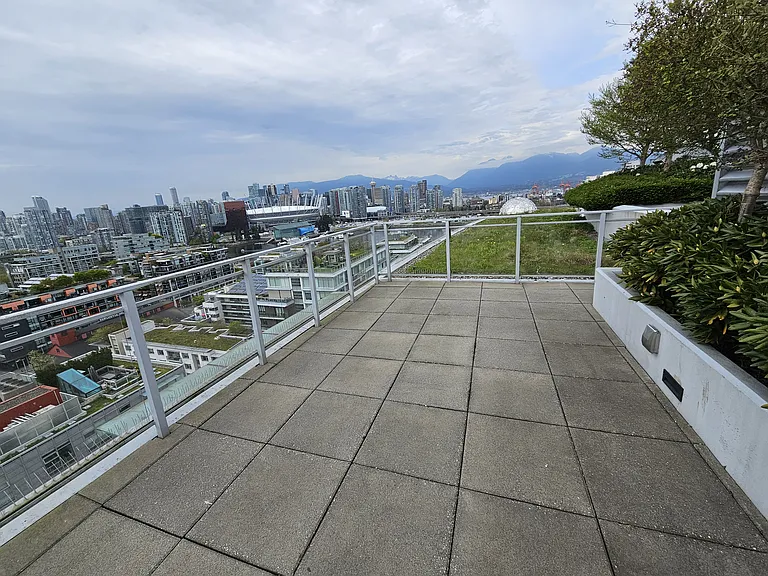 1708 Ontario St #Penthouse 2 — Photo 4