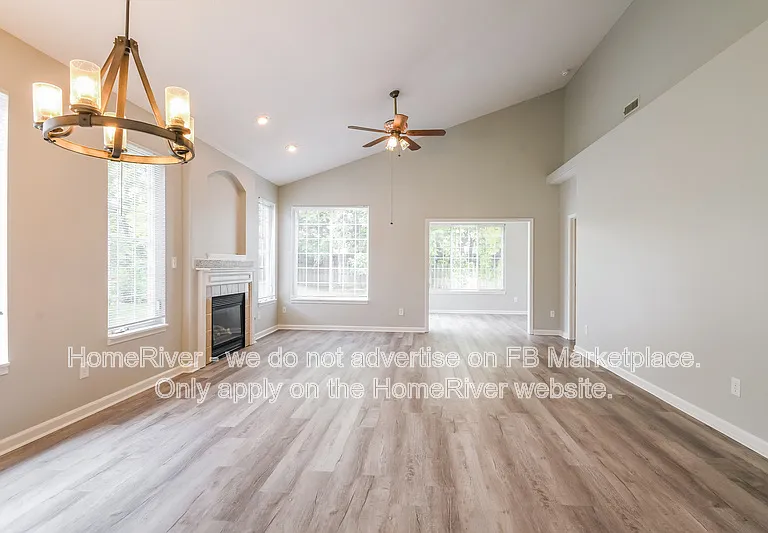 18578 Piers End Dr — Photo 4