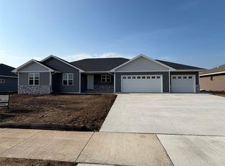 4633 Paul Ln, Green Bay, WI 54313