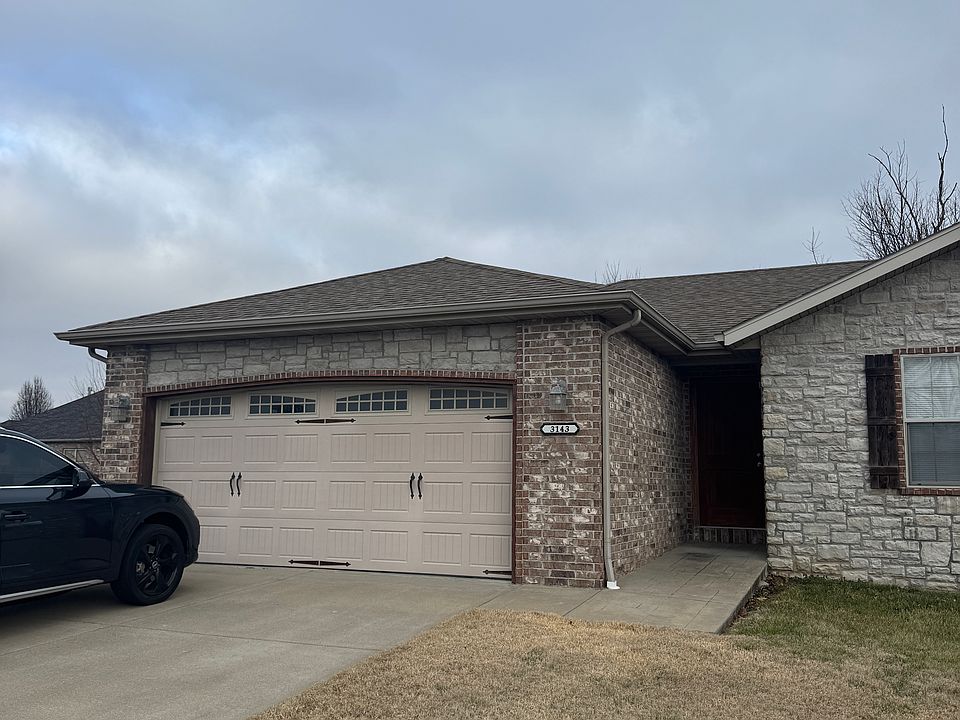 3143 W Sexton - front view