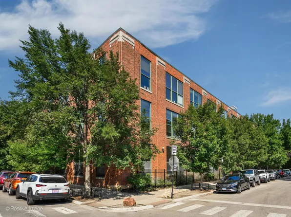 2650 W Belden Ave APT 207, Chicago, IL 60647