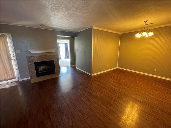 2nd image of 1302 Westheimer Rd APT 204