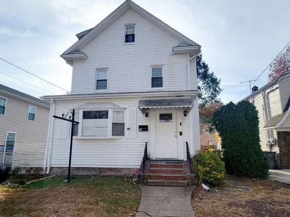 96 Westside Ave, Bergenfield, NJ 07621