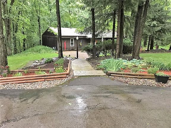 The 3 stall detached garage with finished area (was used as an exercise area) has many possibilities!