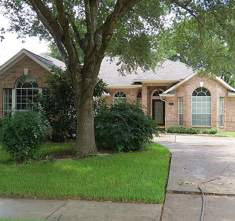 1st image of 6518 Avenel Dr
