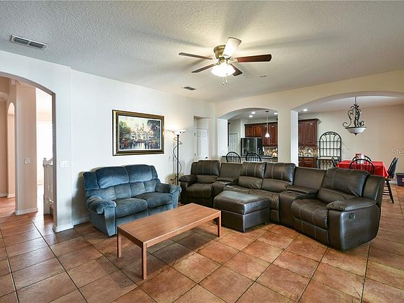 2nd image of 40 Clear Harbor Ct
