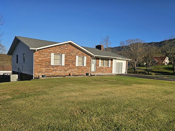 4th image of 132 Tanglewood Way