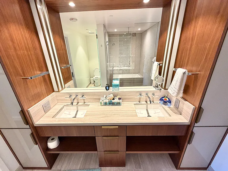 1100 Ala Moana Blvd #700 — Photo 8