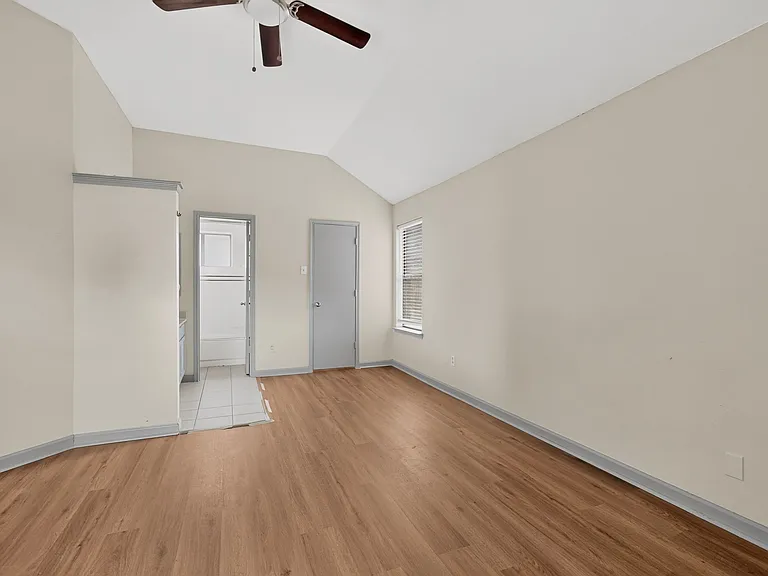 1700 Wheatfield Dr — Photo 20
