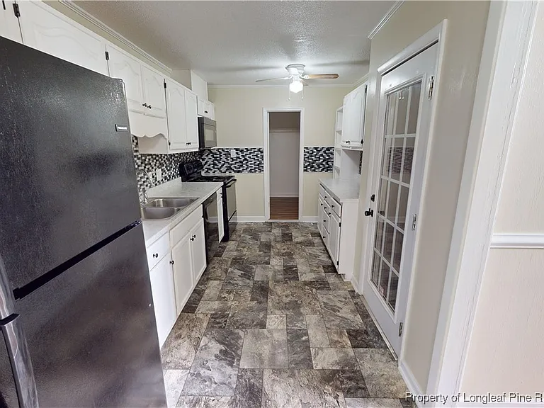 5743 McDougal Dr — Photo 13