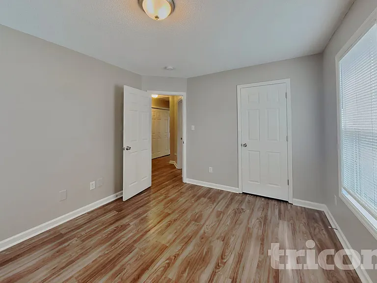 5169 Parkerwood Dr — Photo 11