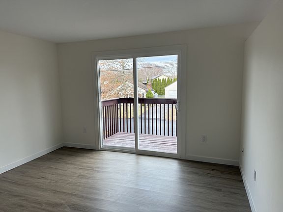 2nd image of 4 Twining St #5