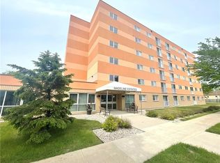 403 Regent Ave W, Winnipeg, MB R2C 4P5