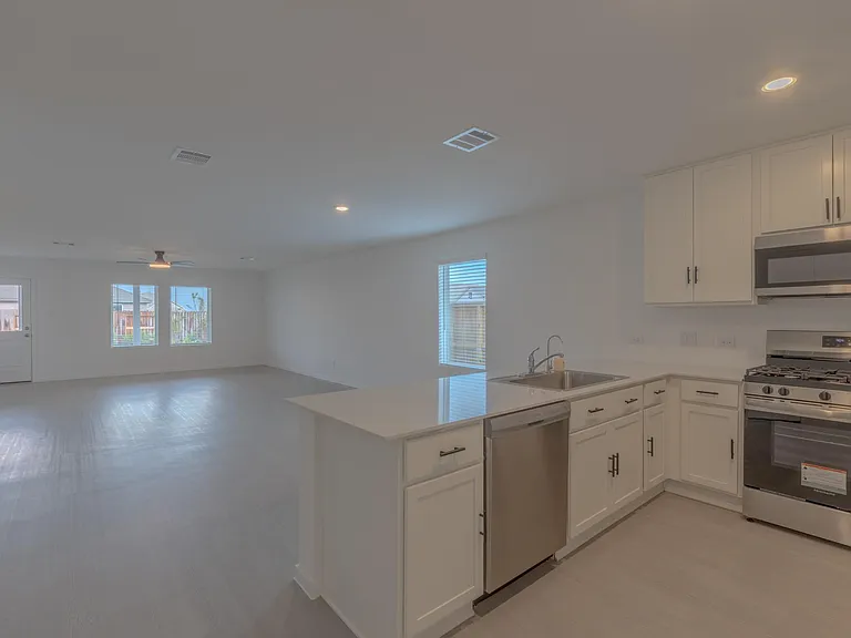 2074 Solstice Landing Dr — Photo 7