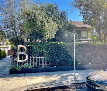 1954 N Bronson Ave, Los Angeles, CA, 90068