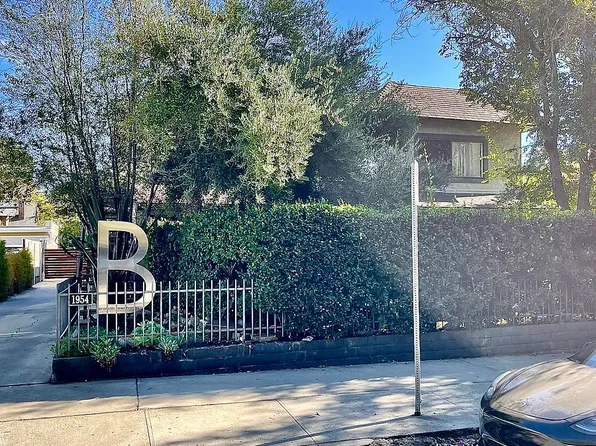 1954 N Bronson Ave, Los Angeles, CA 90068