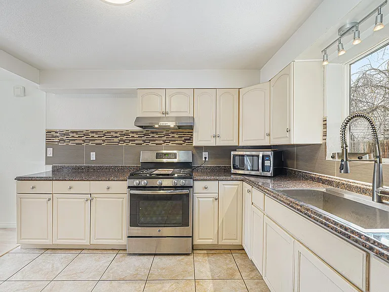 444 Lowell Blvd — Photo 5