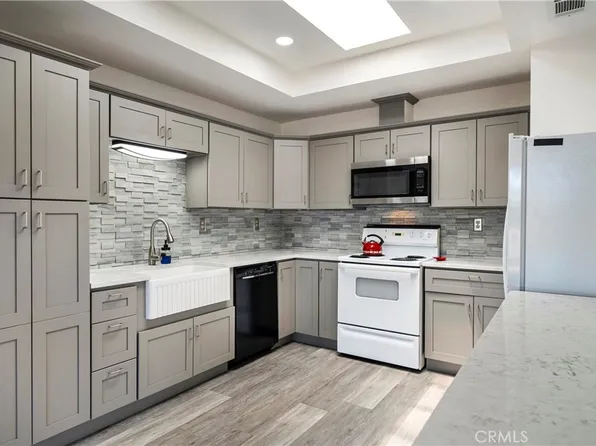 28375 Paseo Grande Dr, Menifee, CA 92586