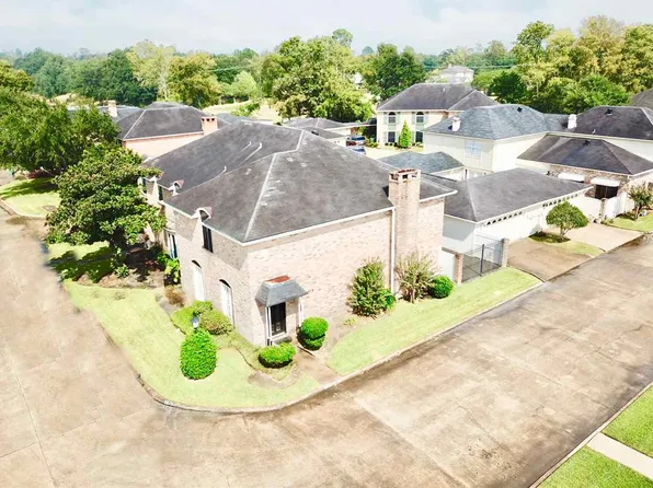 5678 Longwood St, Beaumont, TX 77707