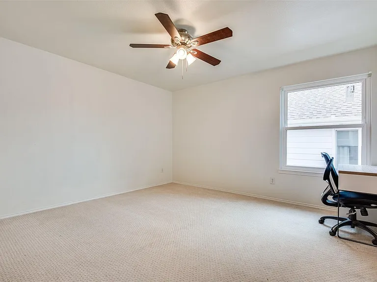 9720 Kingsmill Dr — Photo 19