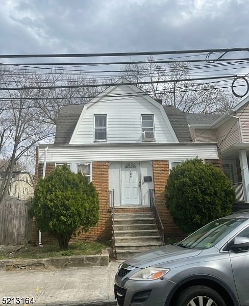 1st image of 108 Columbia Ave #1