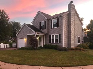 300 Court Of Elm, Vernon Hills, IL 60061