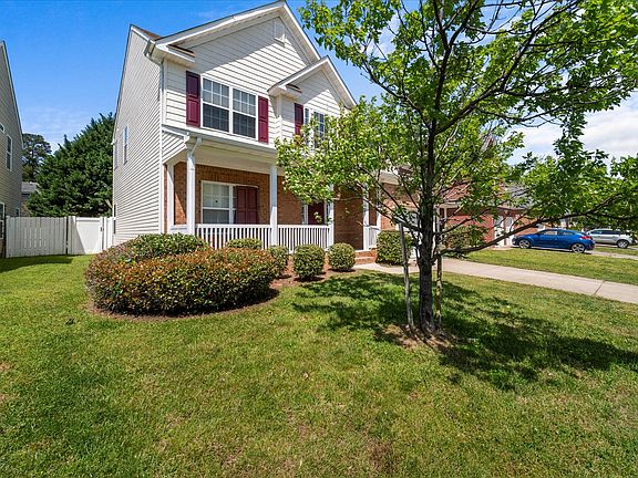 4th image of 325 Bexley Park Way