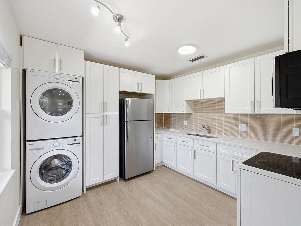 1st image of 353 Wickline Blvd