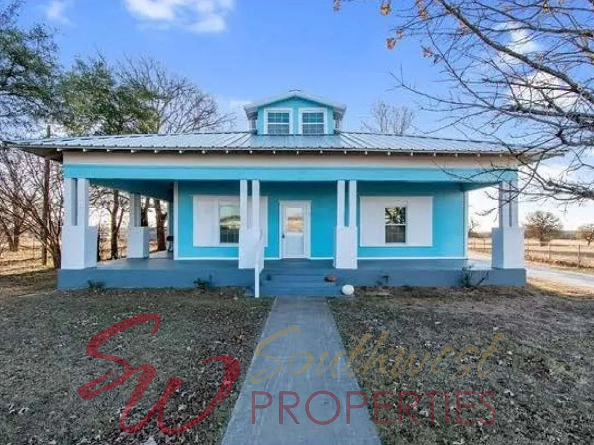 Building Photo - 13675 S US Highway 377 #1