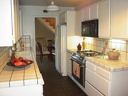 5th image of 262 La Casa Ave