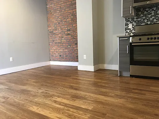 Rented by Brooklyn Group | media 17