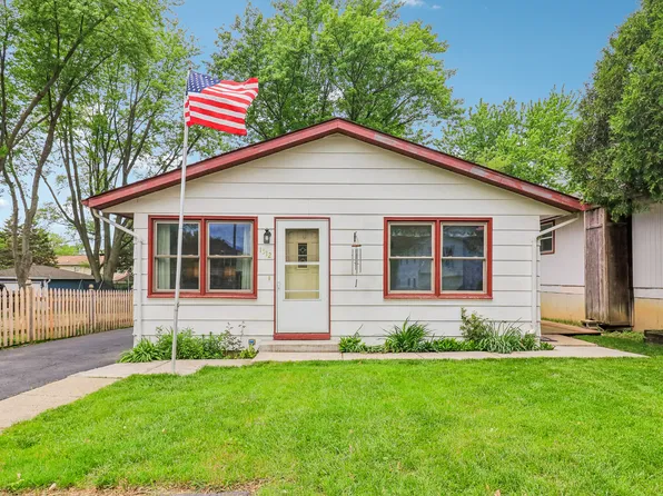 1512 Elm Ave, Round Lake Beach, IL 60073